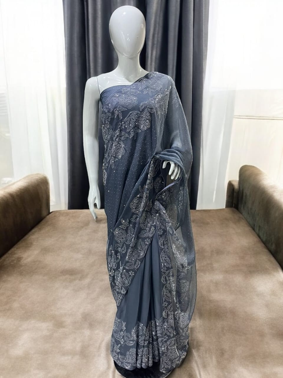 Gulaab stone saree