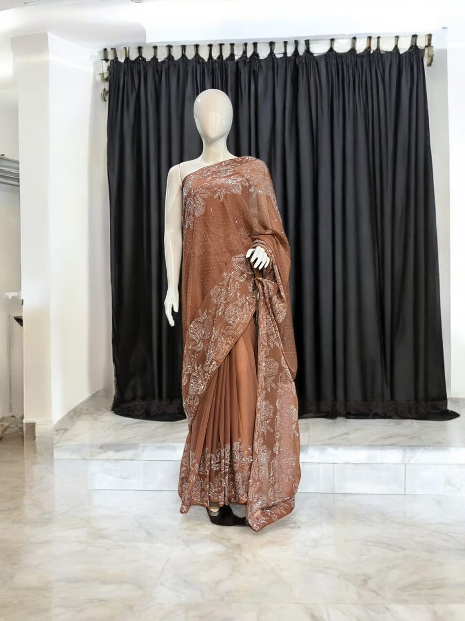 Gulaab stone saree